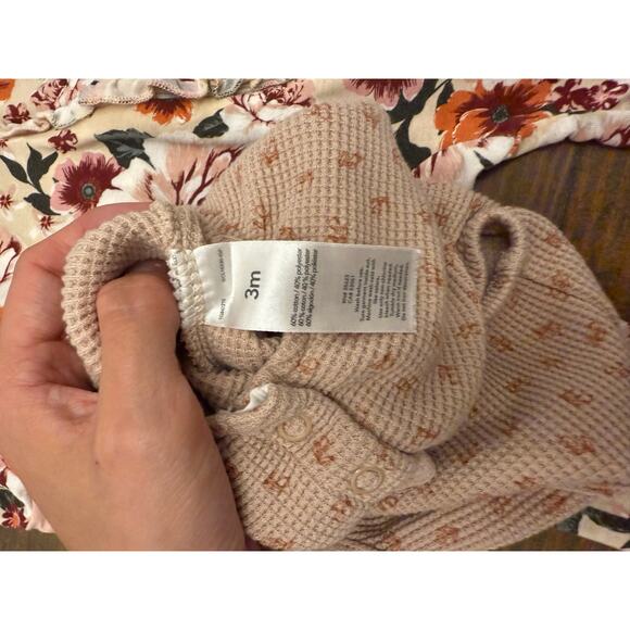 Carters and Milkberry Bundle 3-6 Month One Piece and Footie Pjs - Picture 3 of 5